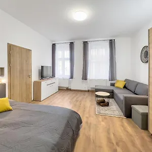 apartment-lukas-1.karlovyvary-hotels.com/